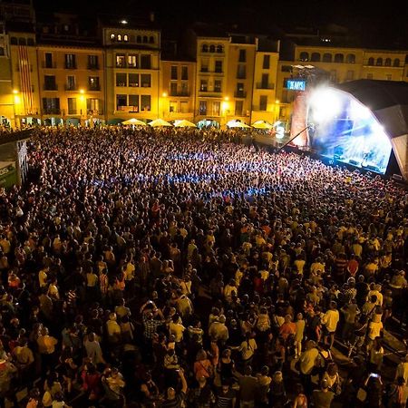 Apartaments Vicus 2 Con Vistas A La Plaza Mayor De 비크 외부 사진