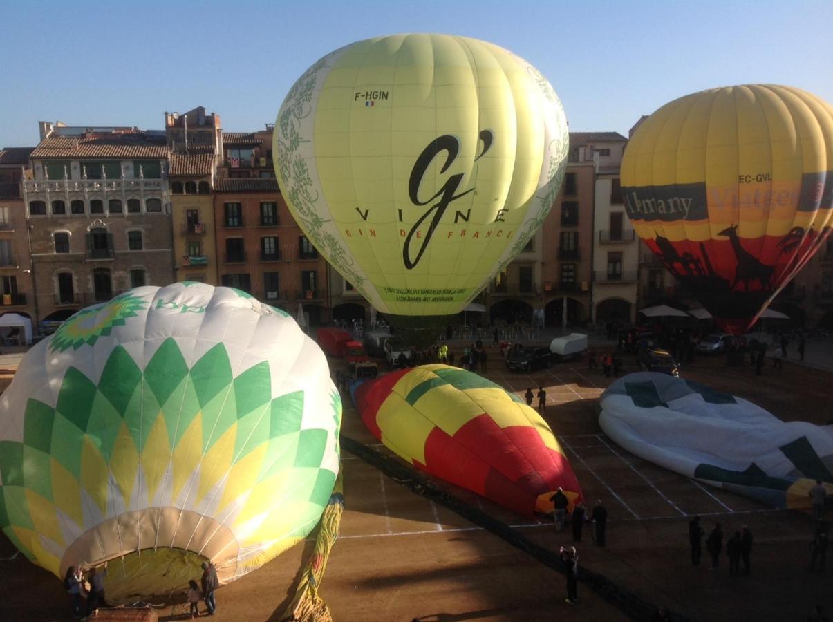 Apartaments Vicus 2 Con Vistas A La Plaza Mayor De 비크 외부 사진