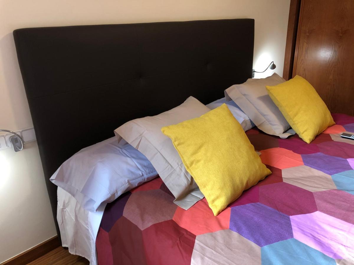 Apartaments Vicus 2 Con Vistas A La Plaza Mayor De 비크 외부 사진