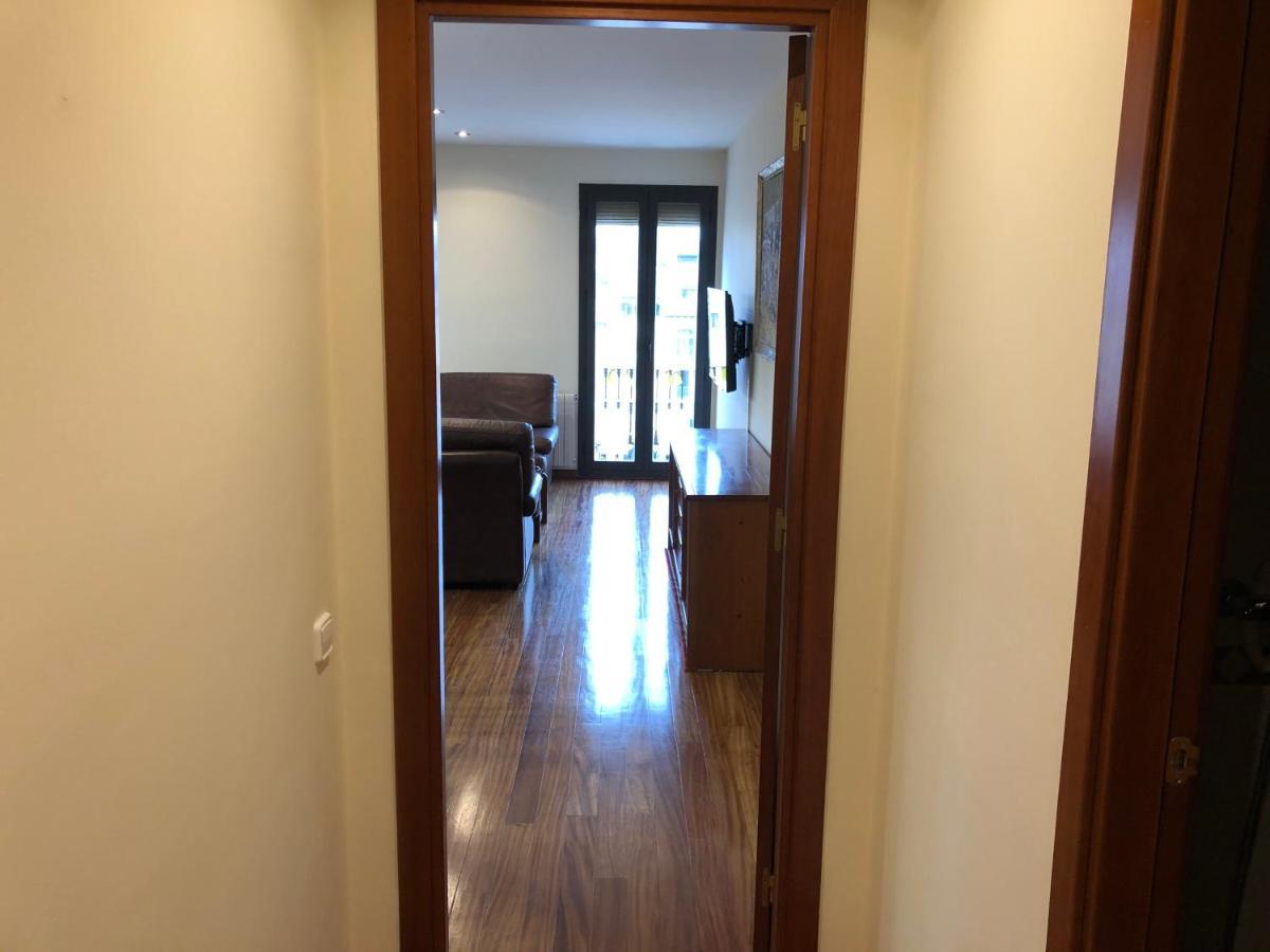 Apartaments Vicus 2 Con Vistas A La Plaza Mayor De 비크 외부 사진