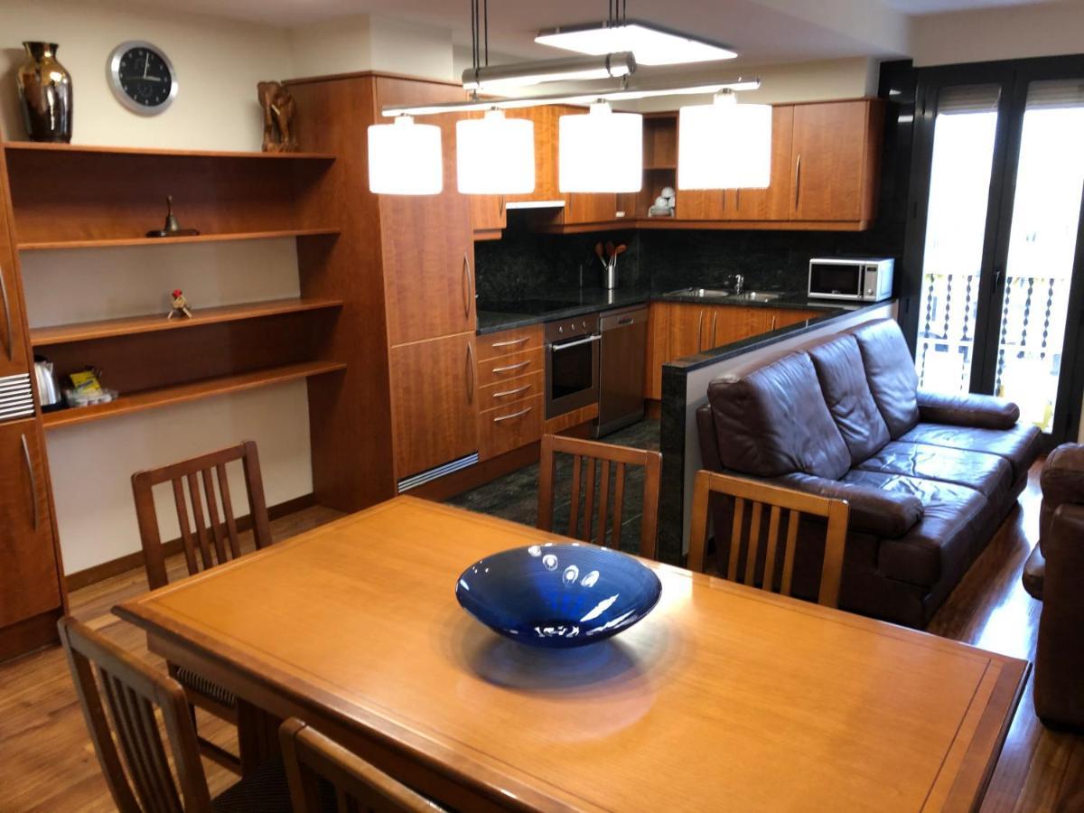 Apartaments Vicus 2 Con Vistas A La Plaza Mayor De 비크 외부 사진
